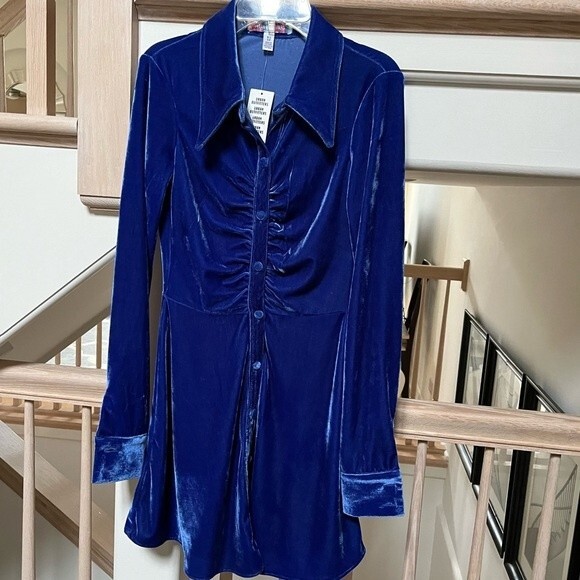 Urban Outfitters Uo Nellie Ruched Velvet Shirt Dress in Blue XS NWT - Picture 3 of 13